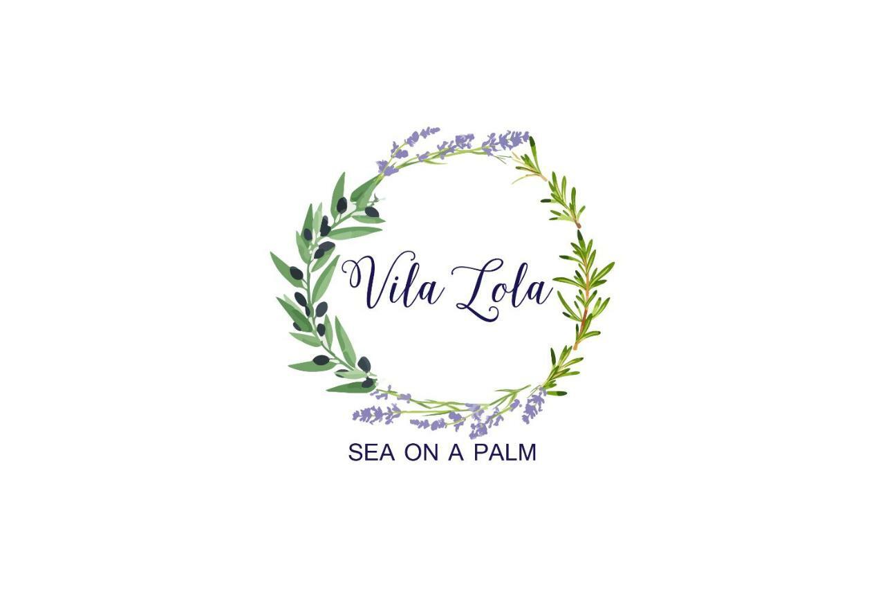 Holiday Home Lola, Sea On A Palm! Heated Pool Trogir Ngoại thất bức ảnh