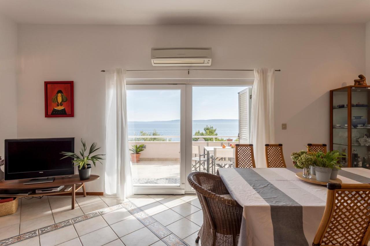 Holiday Home Lola, Sea On A Palm! Heated Pool Trogir Ngoại thất bức ảnh