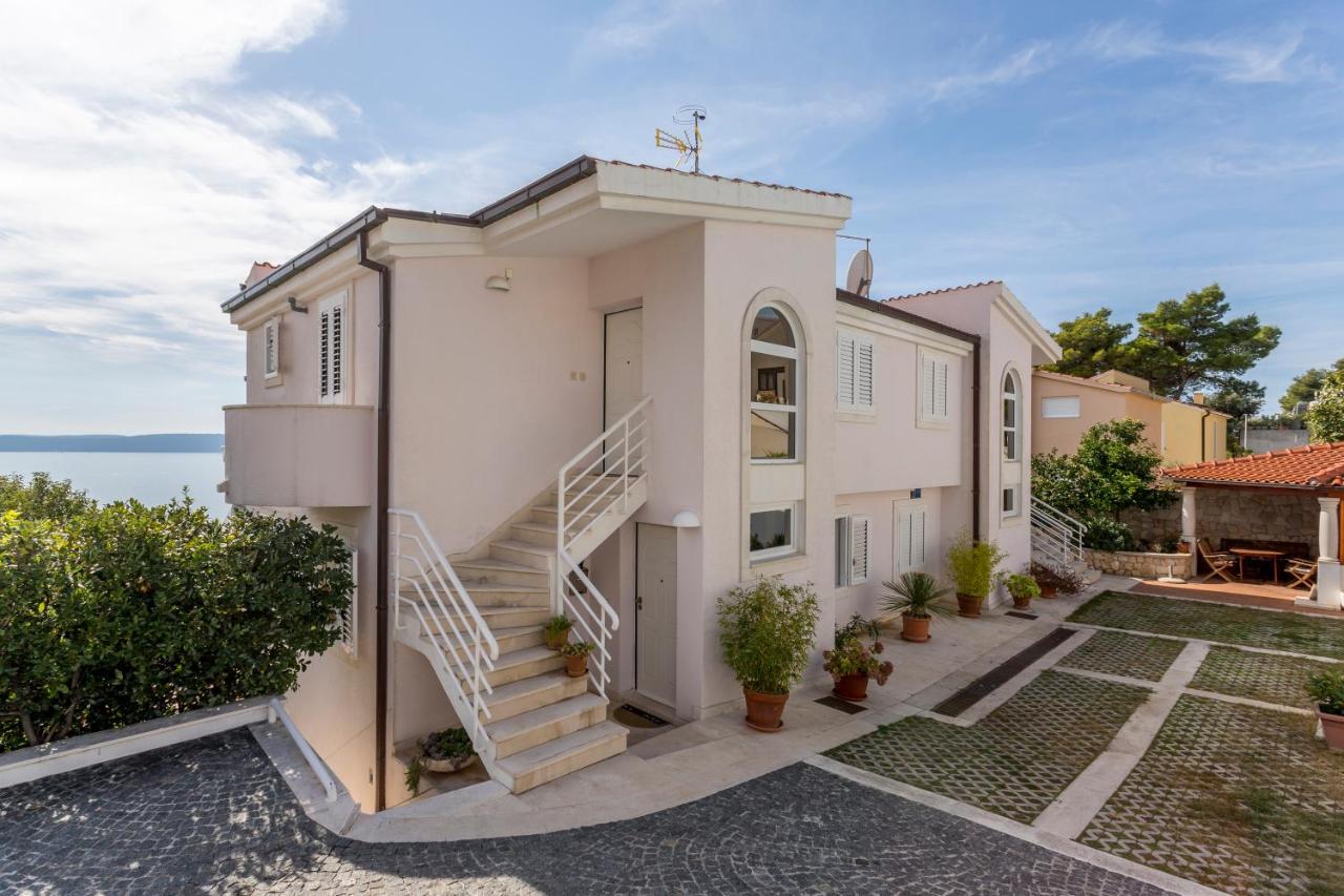 Holiday Home Lola, Sea On A Palm! Heated Pool Trogir Ngoại thất bức ảnh